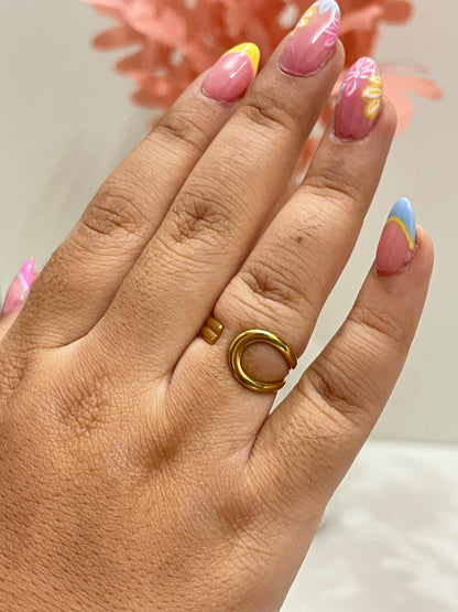 LushCurve Ring 💛🌼