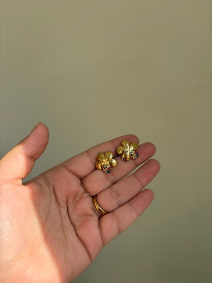 Golden Clover Charm Stud