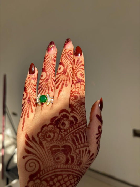 Emerald Arc Luxe Ring
