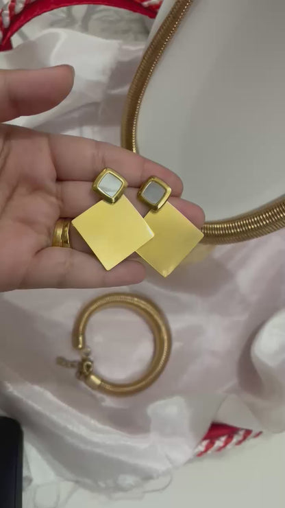 Fashionista💅💖 – Trend Jewelry Set